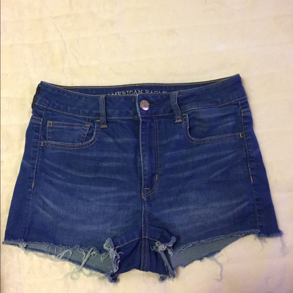 American Eagle Hi-rise Shortie shorts